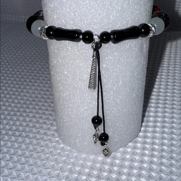 BOHO Bracelet Asian Coin Glass Bead Silver Detail Chain Stretch 6”- 6.5” New - Picture 10 of 16